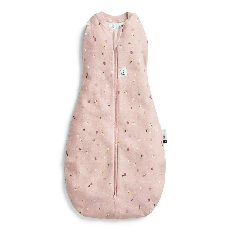 Wool blankets with natural warmth and insulationergoPouch Cocoon Swaddle Bag 1.0 TOG - Daisies Wool blankets with natural warmth and insulationergoPouch Cocoon Swaddle Bag 1.0 TOG - Daisies