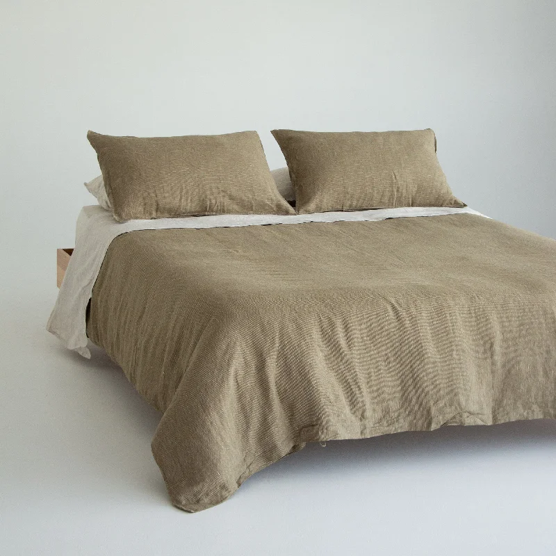 Linen duvet covers with a natural texture and breathabilityEuropean Linen Duvet - Olive Pinstripe Linen duvet covers with a natural texture and breathabilityEuropean Linen Duvet - Olive Pinstripe