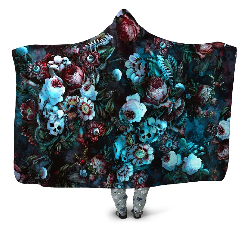 Linen blankets with a rustic and textured lookEyes Of Darkness Hooded Blanket