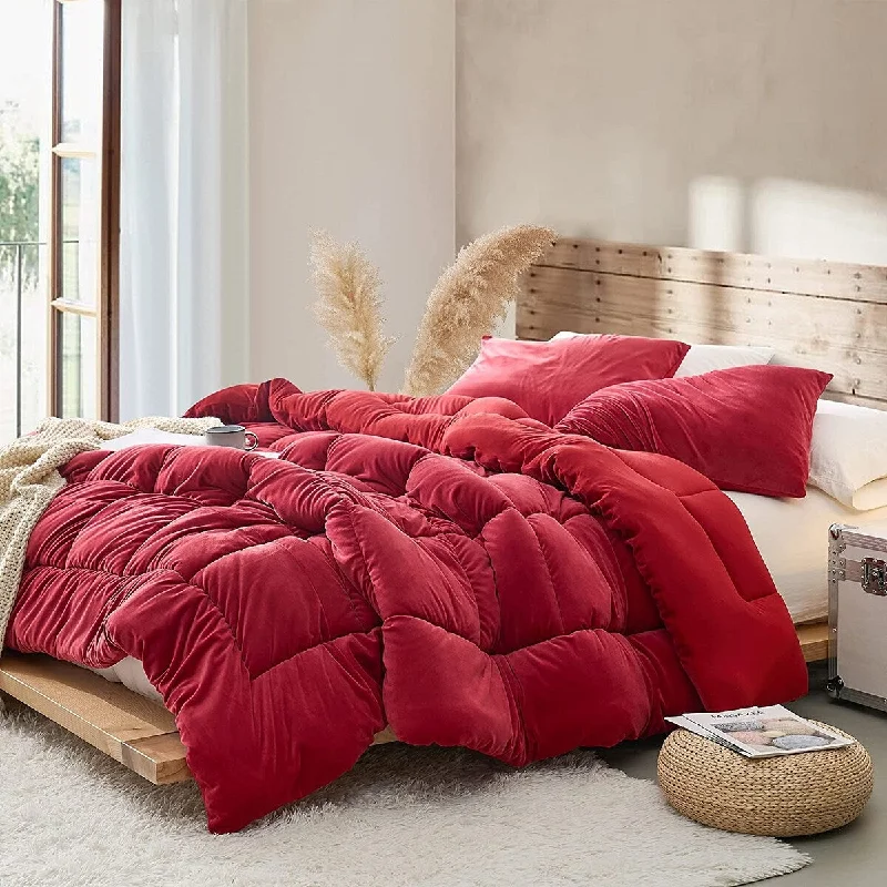 Down - filled comforters for supreme warmth and lightnessFabric Fetish - Coma Inducer® Oversized Comforter - Lava Falls Down - filled comforters for supreme warmth and lightnessFabric Fetish - Coma Inducer® Oversized Comforter - Lava Falls