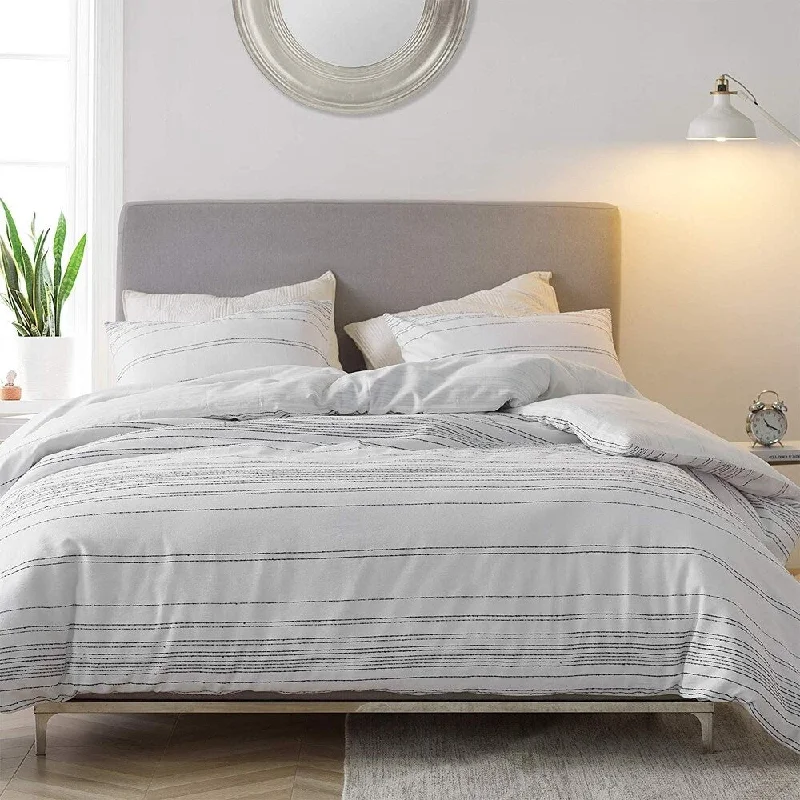 Full - size comforters suitable for full - sized beds in guest rooms or small bedroomsFarmhouse Road Textured Comforter Full - size comforters suitable for full - sized beds in guest rooms or small bedroomsFarmhouse Road Textured Comforter