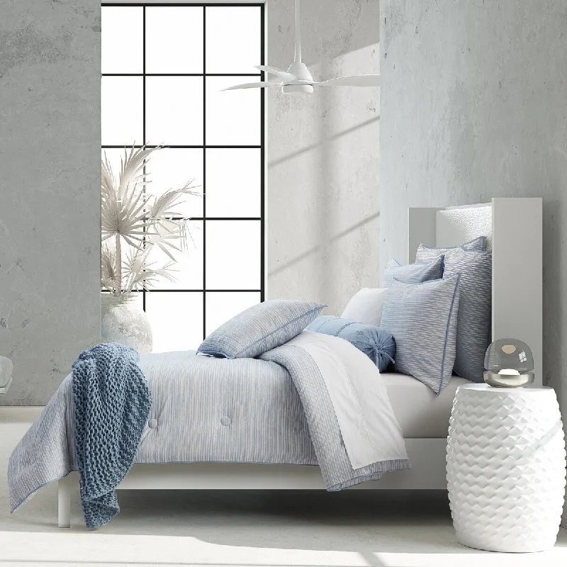 Queen - size comforters for standard queen - sized mattressesFive Queens Court Franco Comforter Set Queen - size comforters for standard queen - sized mattressesFive Queens Court Franco Comforter Set
