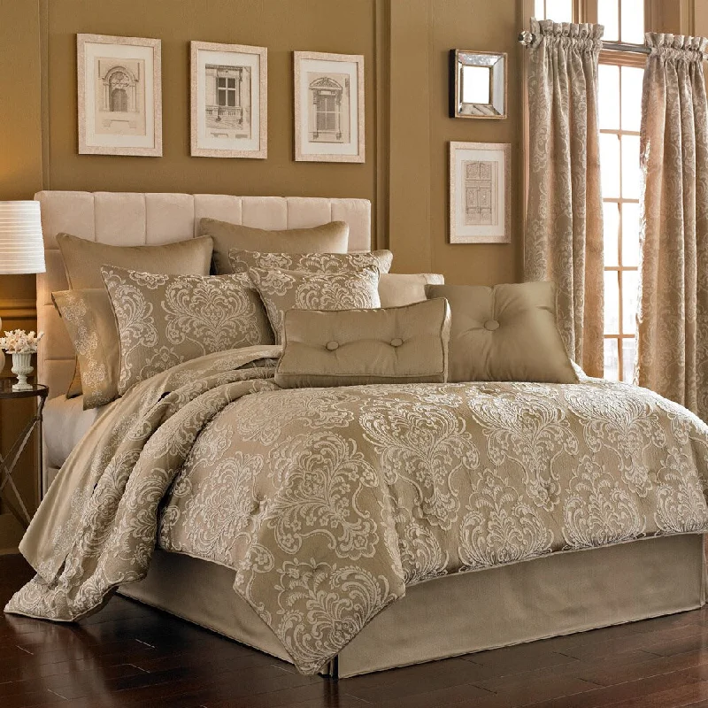 Latex - filled comforters with a bouncy texture and good supportFive Queens Court Maureen Tan Woven Jacquard 4-piece Comforter Set Latex - filled comforters with a bouncy texture and good supportFive Queens Court Maureen Tan Woven Jacquard 4-piece Comforter Set