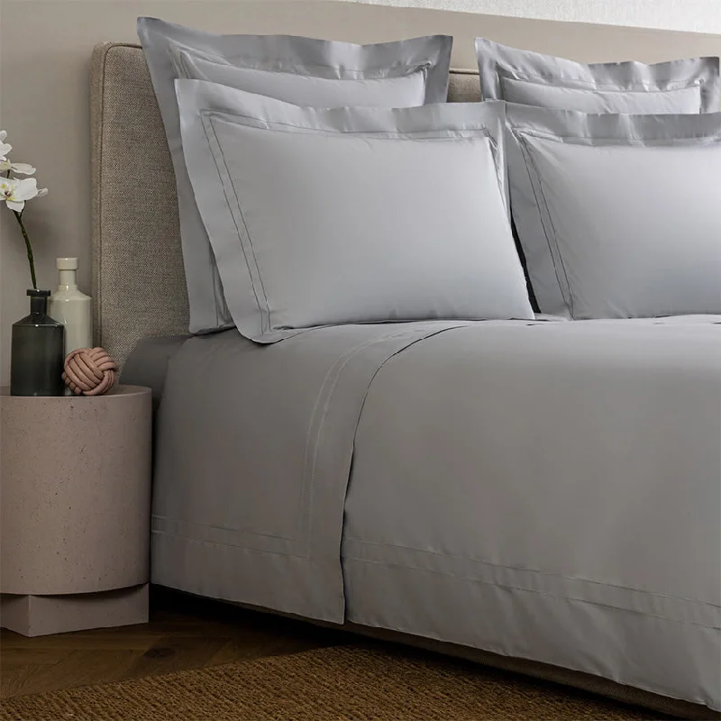 Snap - closure duvet covers for a quick and convenient way to open and closeFrette | Doppio Ajour Duvet Cover Snap - closure duvet covers for a quick and convenient way to open and closeFrette | Doppio Ajour Duvet Cover