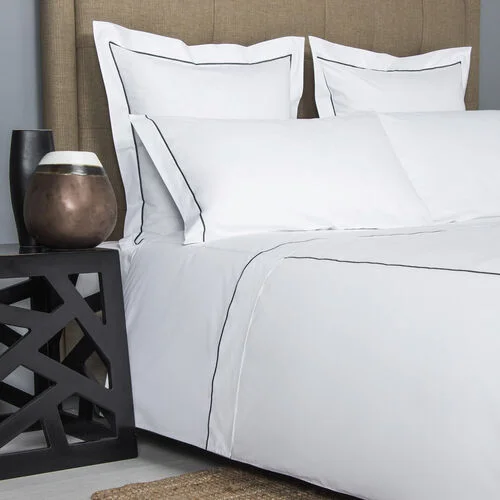 Duvet covers suitable for use with synthetic - filled comfortersFrette | Hotel Classic Queen Duvet Cover - White&Grey Duvet covers suitable for use with synthetic - filled comfortersFrette | Hotel Classic Queen Duvet Cover - White&Grey