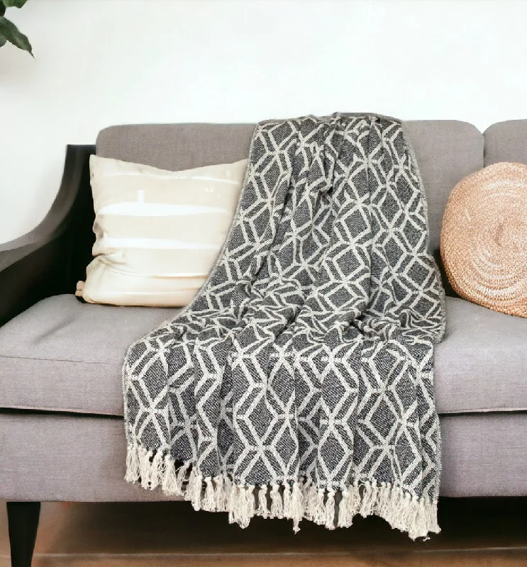 Cotton blankets for breathability and a lightweight feelGrey and Beige Handloom Geometric Woven Throw Blanket Cotton blankets for breathability and a lightweight feelGrey and Beige Handloom Geometric Woven Throw Blanket