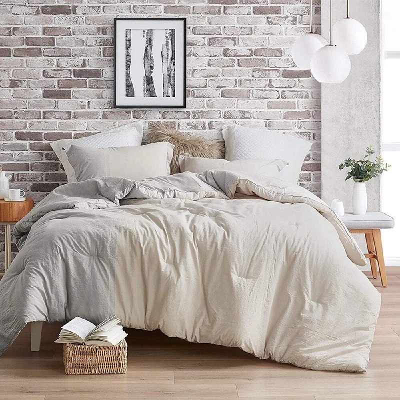 Bamboo - fiber - filled comforters with antibacterial and breathable qualitiesHalf Moon Grey and Cream Yarn Dyed Comforter Bamboo - fiber - filled comforters with antibacterial and breathable qualitiesHalf Moon Grey and Cream Yarn Dyed Comforter