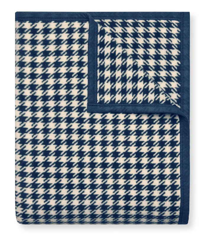 Cashmere blankets for ultimate softness and luxuryHoundstooth Navy Blanket