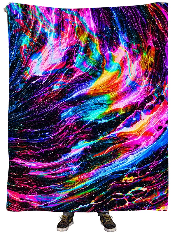 Chenille blankets with a thick and fuzzy textureHyperspace Plush Blanket