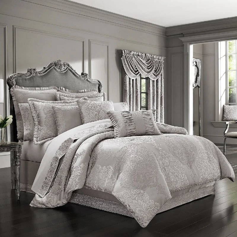 King - size comforters to fit large king - sized beds perfectlyJ. Queen New York La Scala Silver Comforter Set King - size comforters to fit large king - sized beds perfectlyJ. Queen New York La Scala Silver Comforter Set