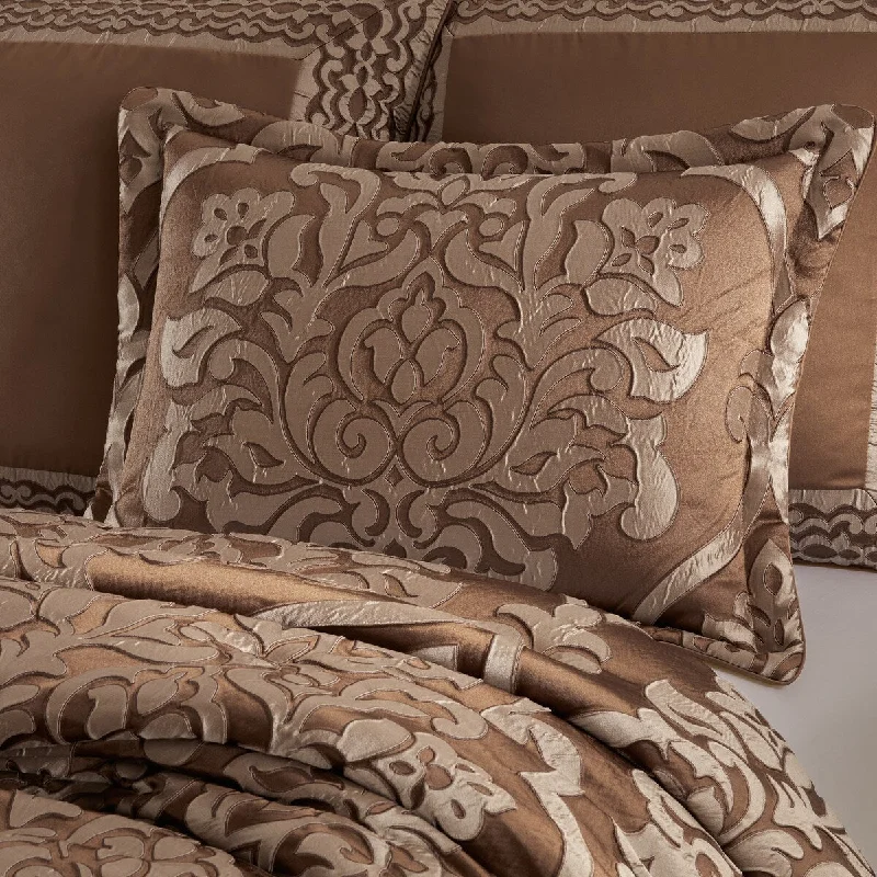 Down - filled comforters for supreme warmth and lightnessJ. Queen New York Surano Comforter Set Down - filled comforters for supreme warmth and lightnessJ. Queen New York Surano Comforter Set