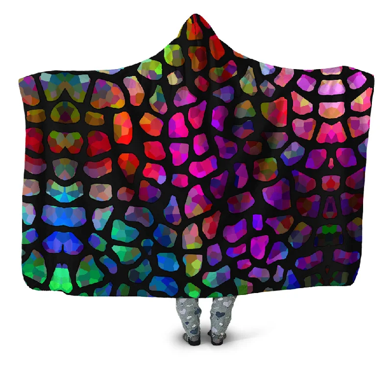 Chenille blankets with a thick and fuzzy textureJewel Giraffe Spots Hooded Blanket