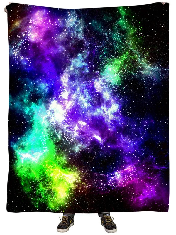 Recycled polyester blankets for an eco - conscious optionKryptonite Flow Plush Blanket Recycled polyester blankets for an eco - conscious optionKryptonite Flow Plush Blanket