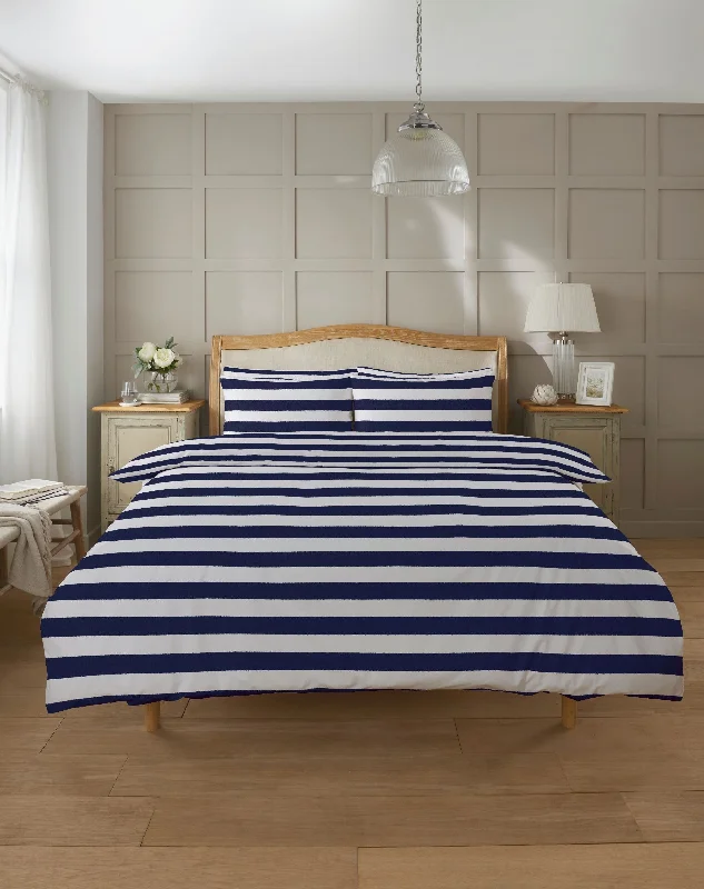 Button - closure duvet covers for a classic and secure fasteningLewis's Falmouth Stripe Duvet Set - Navy