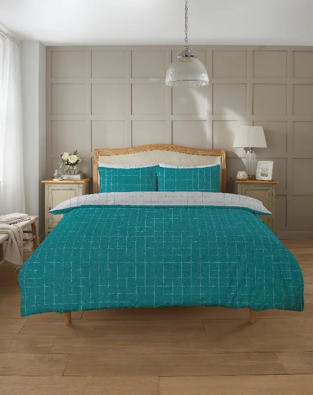 Oversized duvet covers that drape beautifully over the sides of the bed for a luxurious lookLewis's Fletcher Check Duvet Set - Teal Oversized duvet covers that drape beautifully over the sides of the bed for a luxurious lookLewis's Fletcher Check Duvet Set - Teal