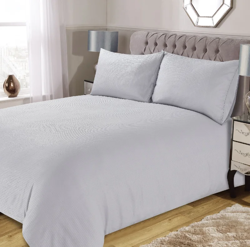Budget - friendly duvet covers for first - time homebuyers or studentsLewis's Waffle Microfibre Duvet Set - Silver Budget - friendly duvet covers for first - time homebuyers or studentsLewis's Waffle Microfibre Duvet Set - Silver