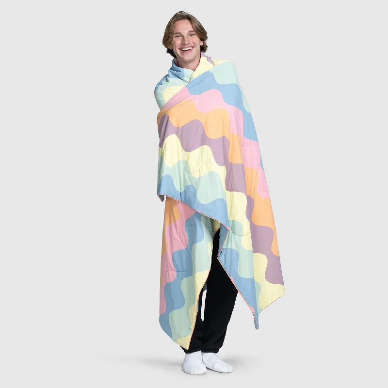 Alpaca wool blankets for a hypoallergenic and warm optionLilac Pastel Wave