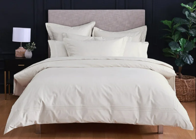 Duvet covers to pair with down comforters for maximum warmthLinen Obsession "Triple Line" 500 Thread Count Egyptian Cotton Sateen Bed Linen in Ivory (cream) Duvet covers to pair with down comforters for maximum warmthLinen Obsession "Triple Line" 500 Thread Count Egyptian Cotton Sateen Bed Linen in Ivory (cream)