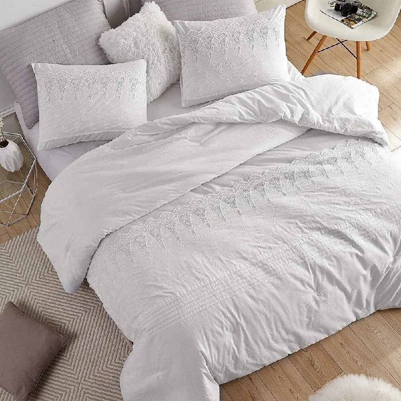 Microfiber - filled comforters that are lightweight and easy to care forMaccallini Oversized Comforter (Shams not included) Microfiber - filled comforters that are lightweight and easy to care forMaccallini Oversized Comforter (Shams not included)