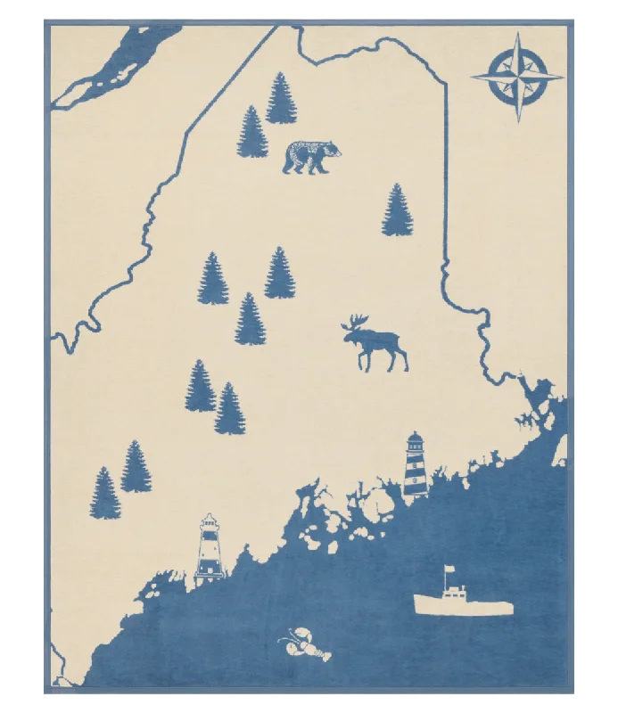 Fleece blankets for a cozy and plush textureMaine Map Blanket
