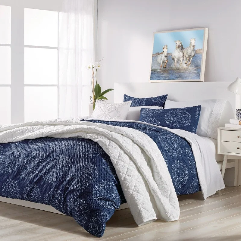 Microfiber - filled comforters that are lightweight and easy to care forMicrosculpt Painted Medallion 3-piece Comforter Set Microfiber - filled comforters that are lightweight and easy to care forMicrosculpt Painted Medallion 3-piece Comforter Set