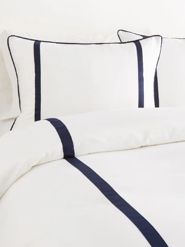 Jersey cotton duvet covers for a stretchy and comfortable fitMontague & Capulet 400TC Duvet Jersey cotton duvet covers for a stretchy and comfortable fitMontague & Capulet 400TC Duvet