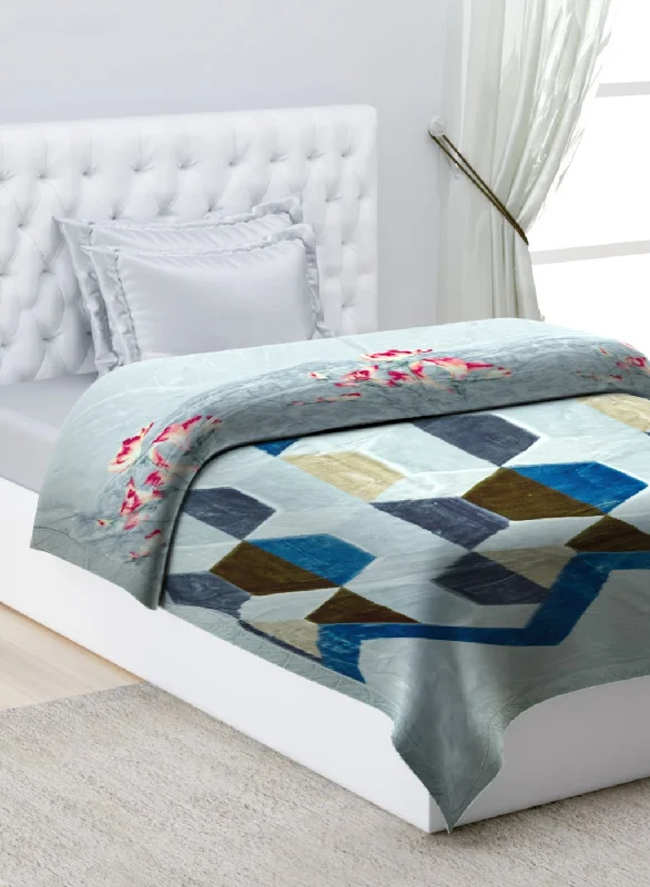 Silk blankets with a smooth and elegant touchPrinted Mink Single Blanket for Heavy Winter -2 Ply Silk blankets with a smooth and elegant touchPrinted Mink Single Blanket for Heavy Winter -2 Ply
