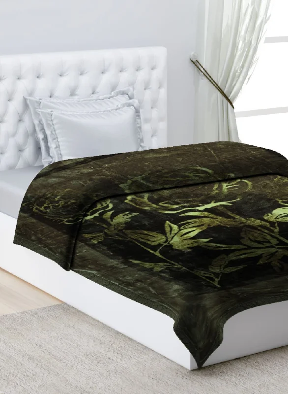 Recycled polyester blankets for an eco - conscious optionPrinted Mink Single Blanket for Mild Winter - 2 Ply Recycled polyester blankets for an eco - conscious optionPrinted Mink Single Blanket for Mild Winter - 2 Ply