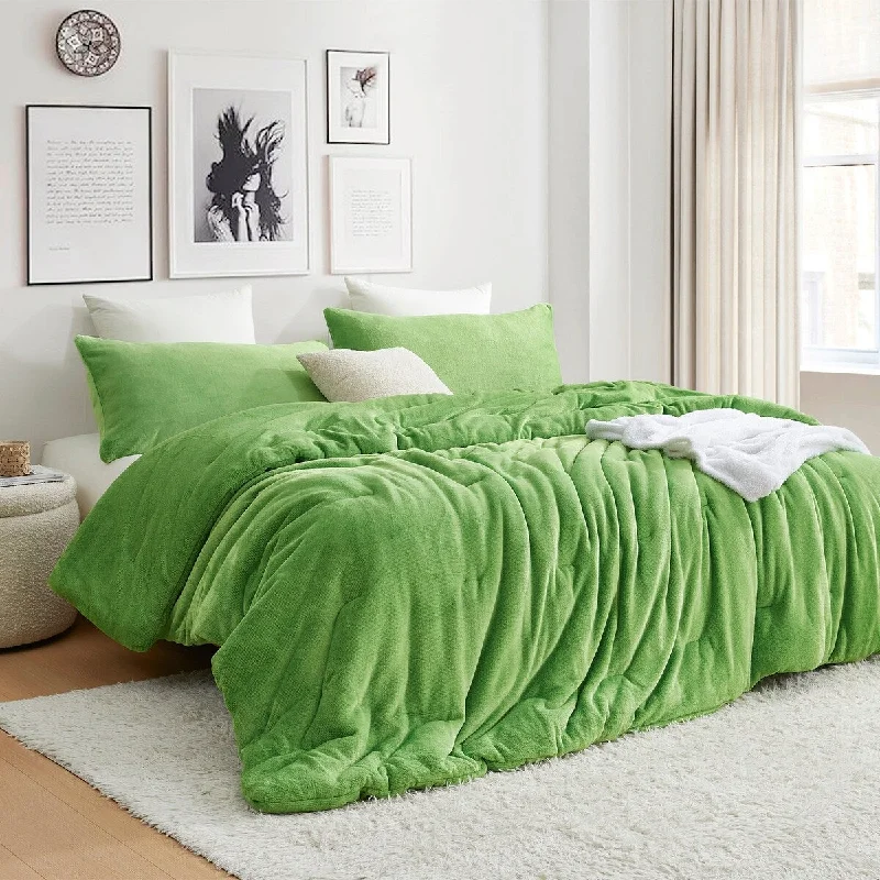 Queen - size comforters for standard queen - sized mattressesNashville Ribs - Coma Inducer® Oversized Comforter Set - Grass Green Queen - size comforters for standard queen - sized mattressesNashville Ribs - Coma Inducer® Oversized Comforter Set - Grass Green