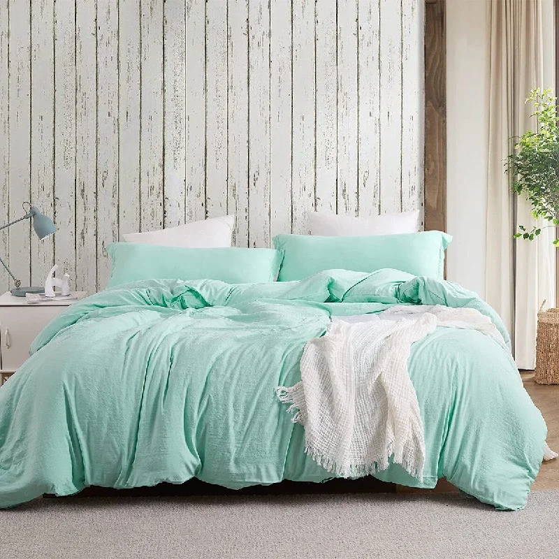 Wool - filled comforters with natural moisture - wicking and temperature - regulating featuresNatural Loft® Oversized Comforter Set - Yucca Wool - filled comforters with natural moisture - wicking and temperature - regulating featuresNatural Loft® Oversized Comforter Set - Yucca