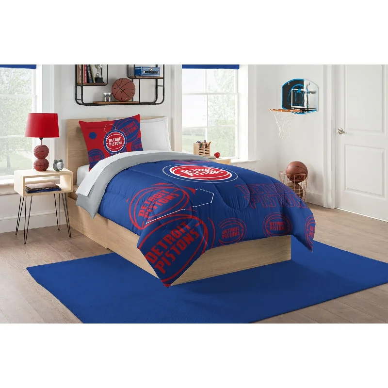 Duck down comforters with a softer feel and good warmth retentionNBA 862 Pistons Hexagon Twin Comforter Set Duck down comforters with a softer feel and good warmth retentionNBA 862 Pistons Hexagon Twin Comforter Set