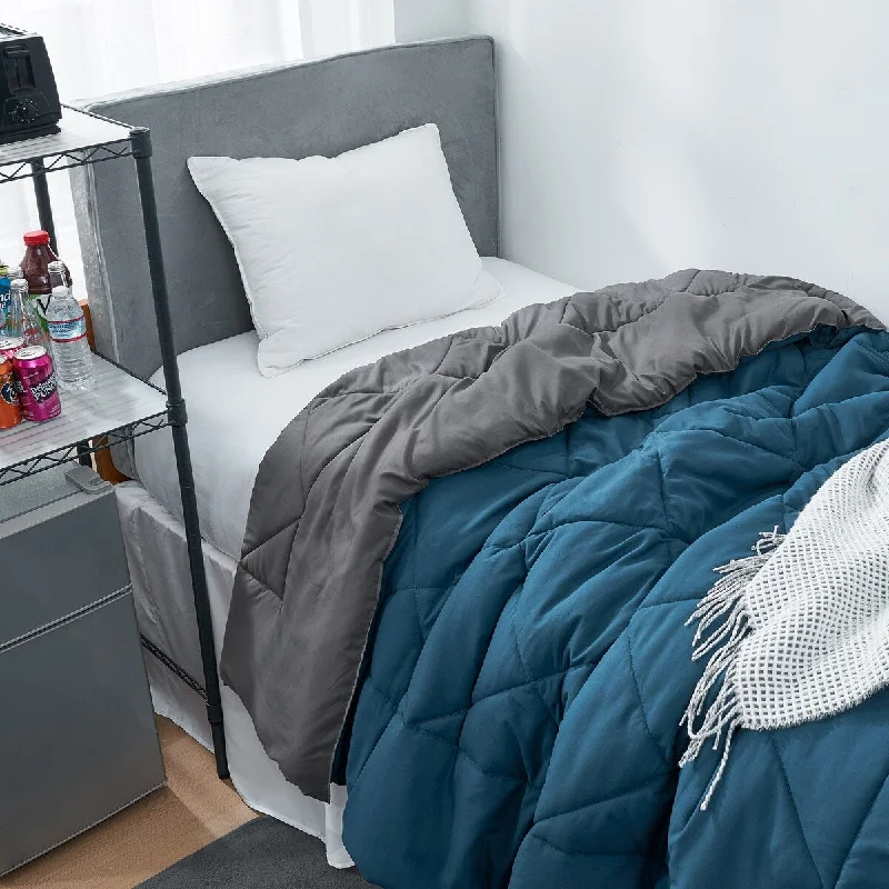 Silk - filled comforters for a luxurious and smooth touchNightfall Navy/Granite Gray Reversible Twin XL Comforter Silk - filled comforters for a luxurious and smooth touchNightfall Navy/Granite Gray Reversible Twin XL Comforter