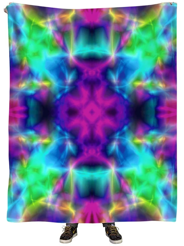 Cashmere blankets for ultimate softness and luxuryNous Dissenys Tie-Dye Plush Blanket Cashmere blankets for ultimate softness and luxuryNous Dissenys Tie-Dye Plush Blanket
