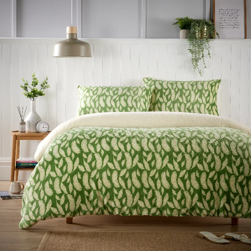 Oversized duvet covers that drape beautifully over the sides of the bed for a luxurious lookFloral Leaves Teddy Duvet Set Reversible Sherpa Fleece Super Soft Winter Bedding Single Double King Elegant Bedroom Decor by OLIVIA ROCCO Oversized duvet covers that drape beautifully over the sides of the bed for a luxurious lookFloral Leaves Teddy Duvet Set Reversible Sherpa Fleece Super Soft Winter Bedding Single Double King Elegant Bedroom Decor by OLIVIA ROCCO