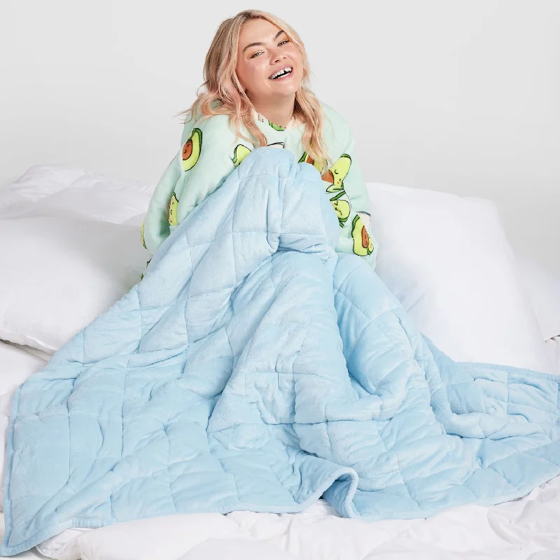 Silk blankets with a smooth and elegant touchOodie™ Original & Weighted Blanket Bundle Silk blankets with a smooth and elegant touchOodie™ Original & Weighted Blanket Bundle