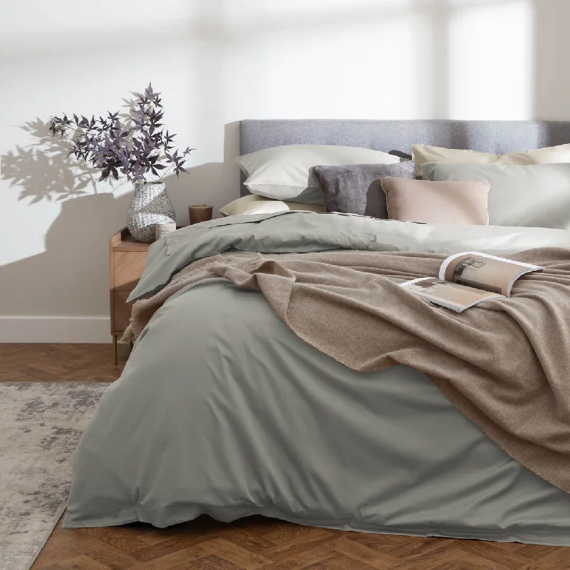 Stain - resistant duvet covers for easy maintenanceOrganic Cotton Sateen Duvet Cover - Cloud Grey Stain - resistant duvet covers for easy maintenanceOrganic Cotton Sateen Duvet Cover - Cloud Grey