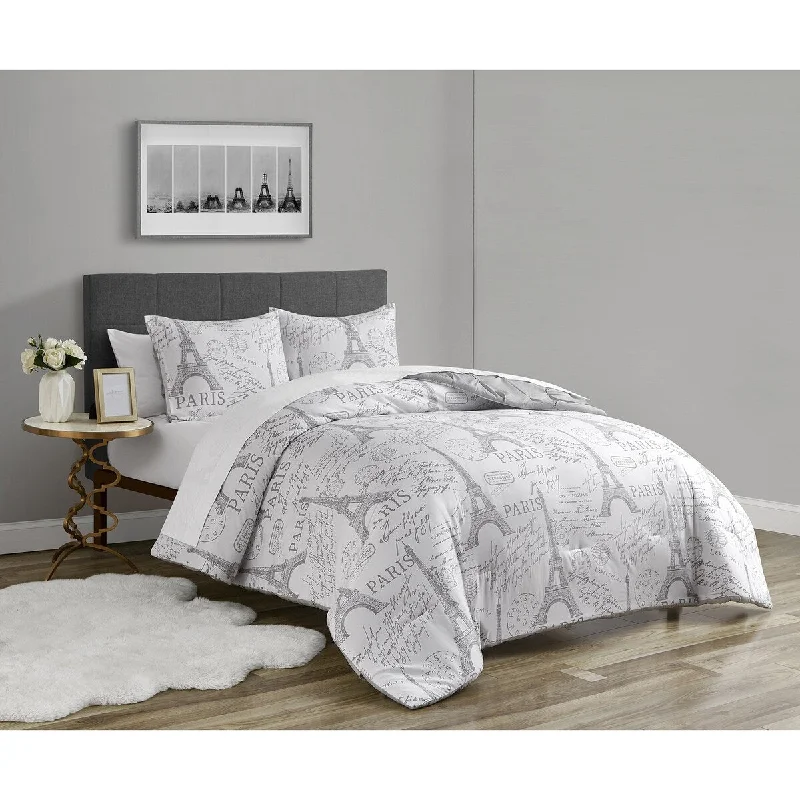 Silk - filled comforters for a luxurious and smooth touchParis Reversible 3 piece comforter set Silk - filled comforters for a luxurious and smooth touchParis Reversible 3 piece comforter set