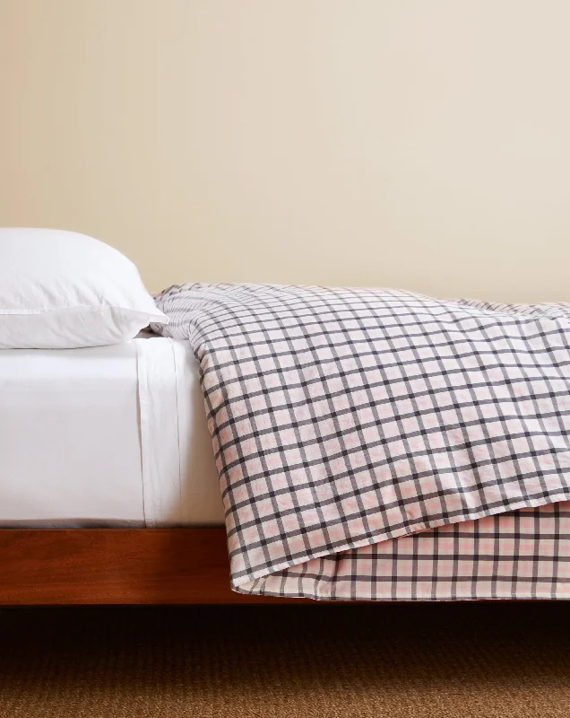 Duvet covers to pair with down comforters for maximum warmthPink & Charcoal Gingham Duvet Cover Duvet covers to pair with down comforters for maximum warmthPink & Charcoal Gingham Duvet Cover