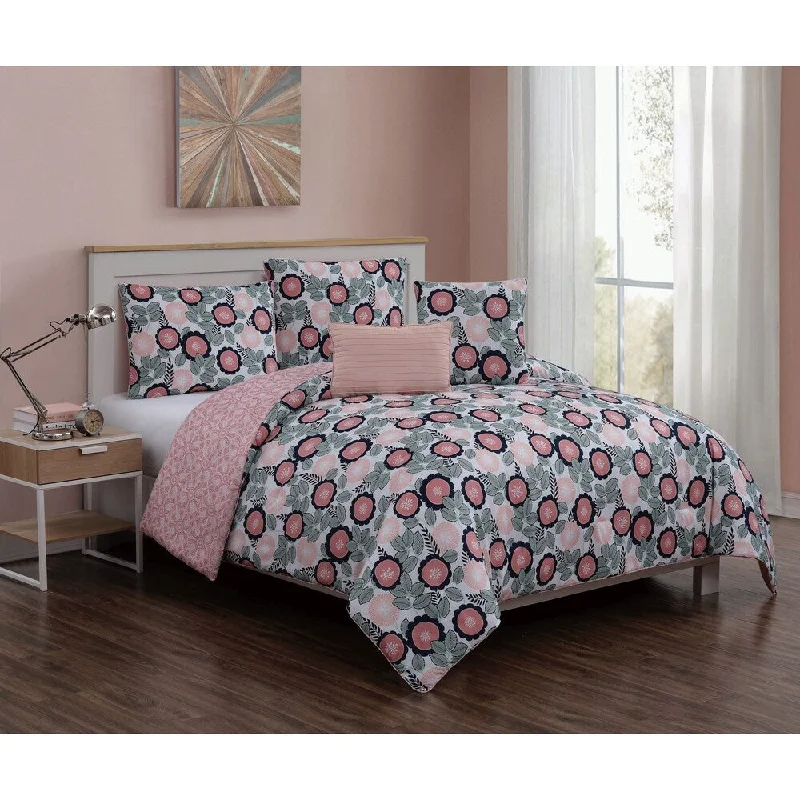 Silk - filled comforters for a luxurious and smooth touchPorch & Den Iberian 5-piece Comforter Set Silk - filled comforters for a luxurious and smooth touchPorch & Den Iberian 5-piece Comforter Set