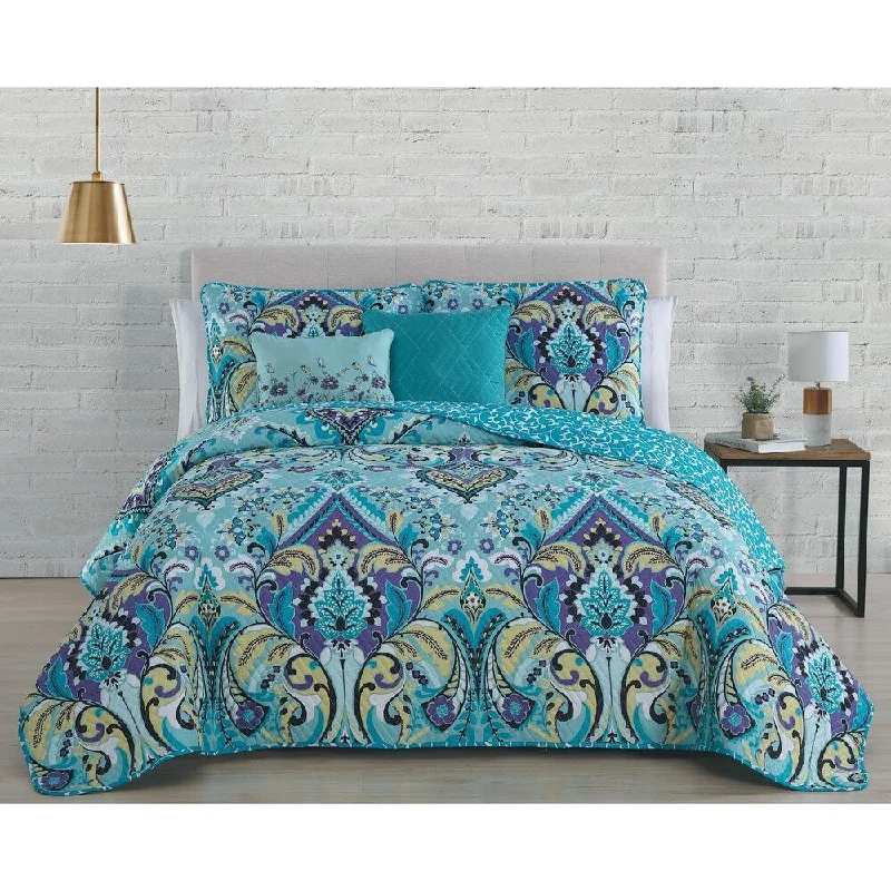 Cotton - filled comforters for a breathable and natural sleep experiencePorch & Den Ibis Reversible Quilt Set with Throw Pillows Cotton - filled comforters for a breathable and natural sleep experiencePorch & Den Ibis Reversible Quilt Set with Throw Pillows