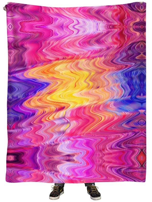 Chenille blankets with a thick and fuzzy texturePsychedelic Aftershock Plush Blanket