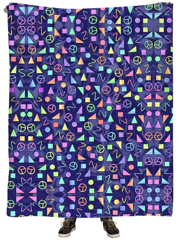 Cashmere blankets for ultimate softness and luxuryRetro Shapes Peace Symbols Blue Plush Blanket Cashmere blankets for ultimate softness and luxuryRetro Shapes Peace Symbols Blue Plush Blanket