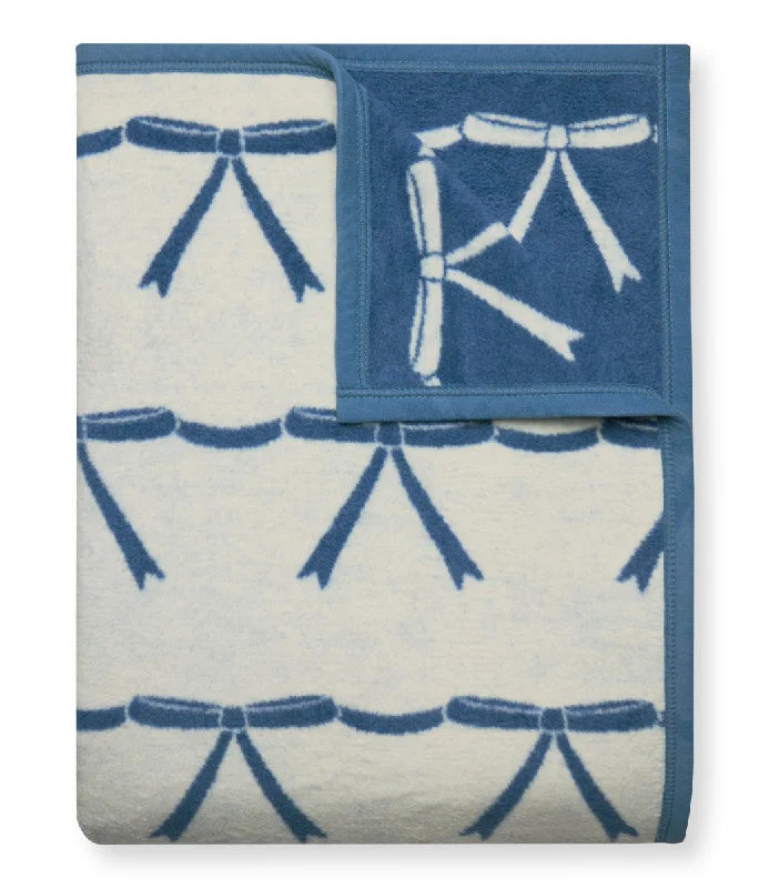 Silk blankets with a smooth and elegant touchRibbons and Bows Blanket