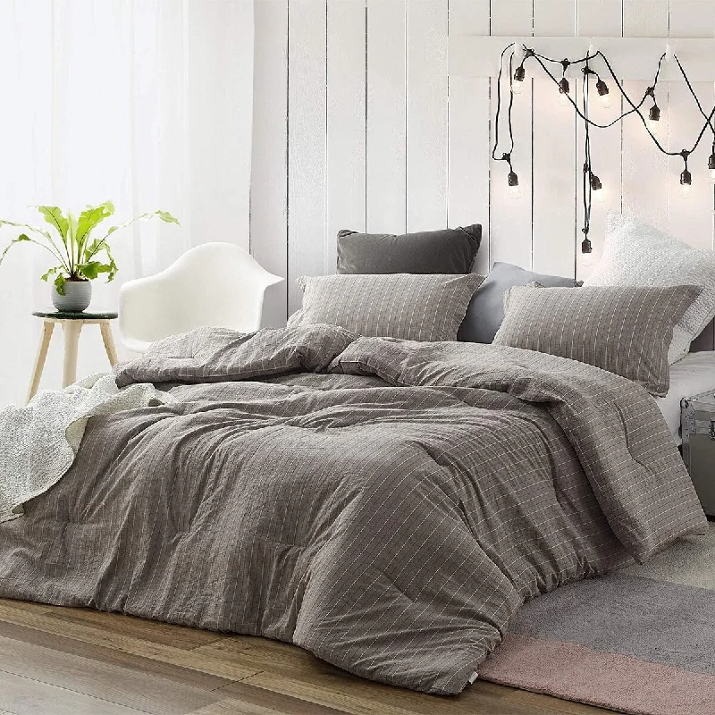 Latex - filled comforters with a bouncy texture and good supportRustic Bronze Stripe Oversized Comforter - 100% Yarn Dyed Cotton Latex - filled comforters with a bouncy texture and good supportRustic Bronze Stripe Oversized Comforter - 100% Yarn Dyed Cotton