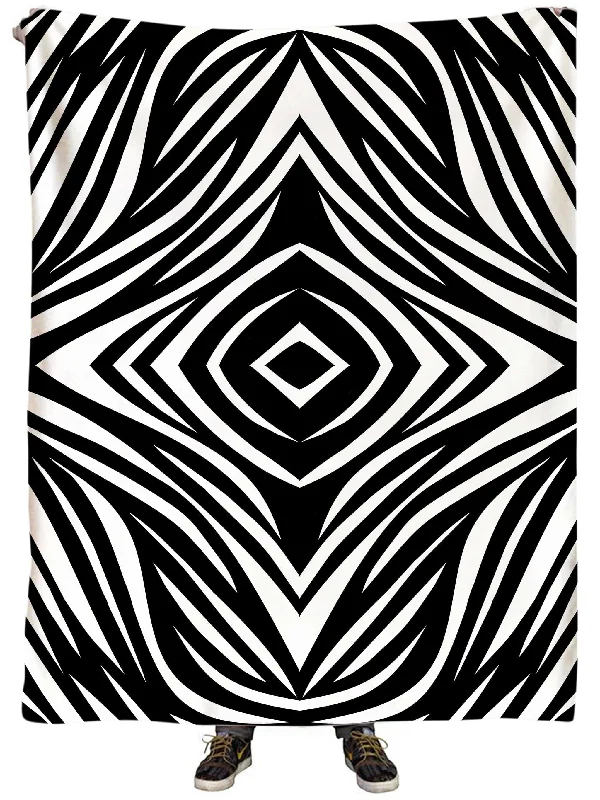 Cashmere blankets for ultimate softness and luxurySafari Print Plush Blanket