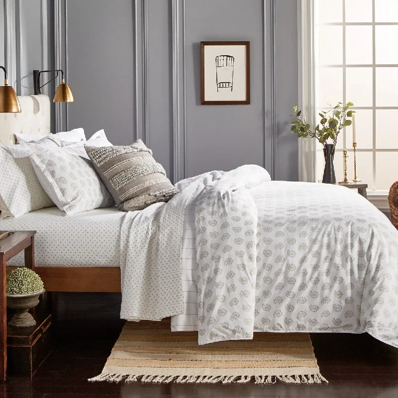 Duck down comforters with a softer feel and good warmth retentionSage Paisley 3-piece Cotton Comforter Set Duck down comforters with a softer feel and good warmth retentionSage Paisley 3-piece Cotton Comforter Set