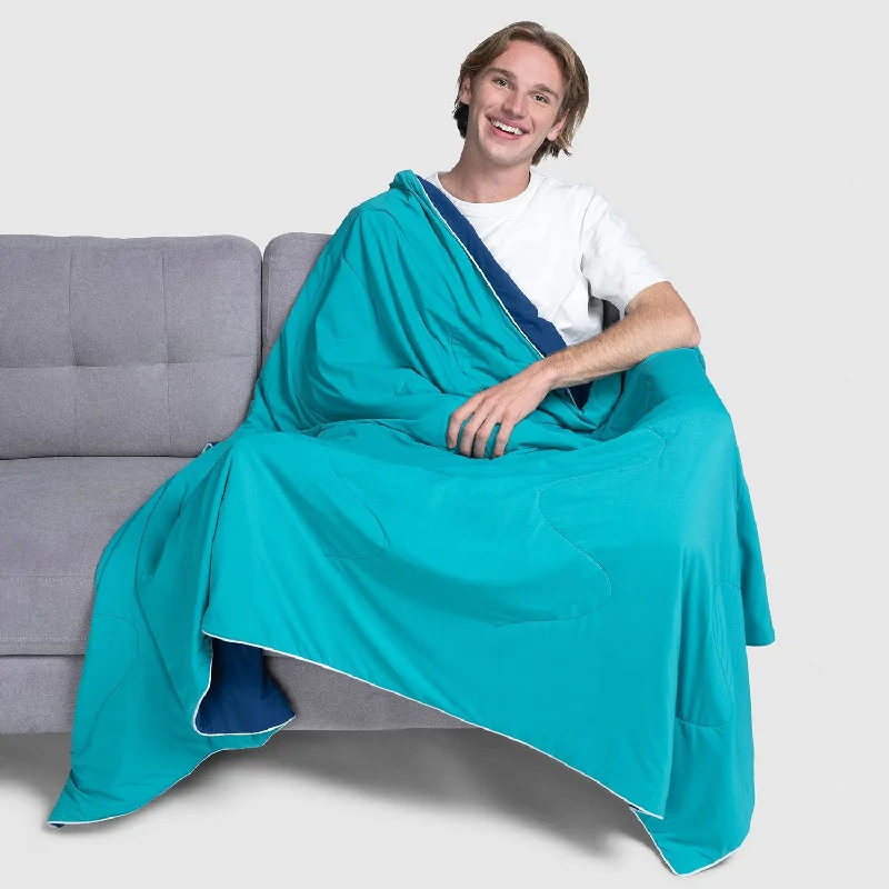 Acrylic blankets for a soft and affordable alternativeSapphire Emerald