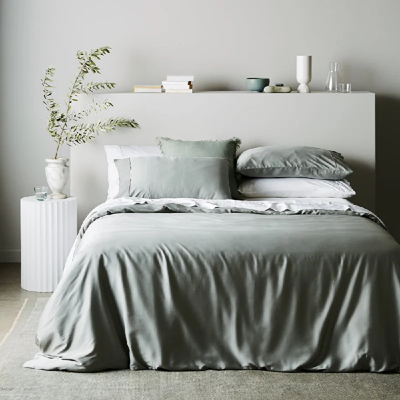 Snap - closure duvet covers for a quick and convenient way to open and closeCleanBamboo® Signature Sateen Duvet Cover Snap - closure duvet covers for a quick and convenient way to open and closeCleanBamboo® Signature Sateen Duvet Cover