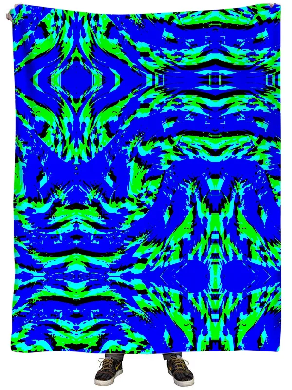 Chenille blankets with a thick and fuzzy textureSea Splatter Rave Graffiti Plush Blanket Chenille blankets with a thick and fuzzy textureSea Splatter Rave Graffiti Plush Blanket