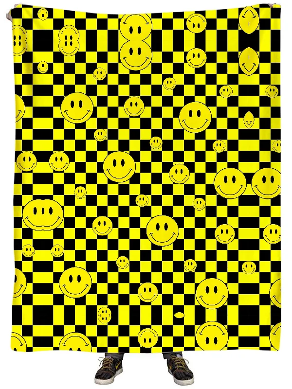 Microfiber blankets that are durable and easy to care forSmile Checkerboard Plush Blanket Microfiber blankets that are durable and easy to care forSmile Checkerboard Plush Blanket
